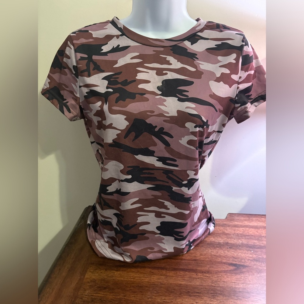 Purple camo slender top